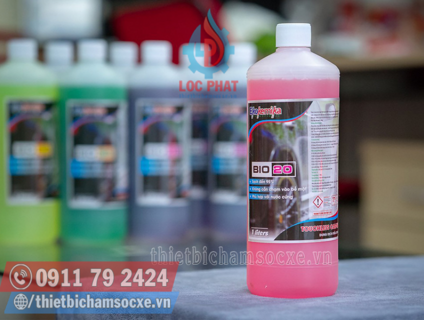 Mua nước tẩy vệ sinh oto tốt nhất hiện nay