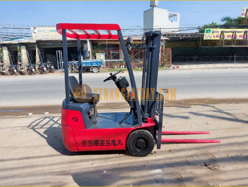 Nên thuê xe nâng điện bao nhiêu là đủ? - XENANGTAIDAY.COM