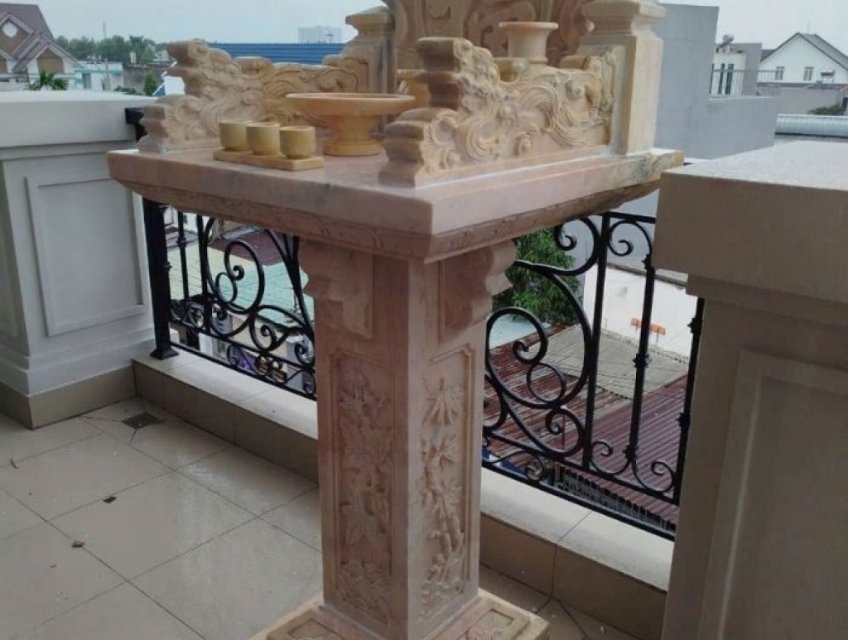 Bàn Thờ Thiên Đá Tự Nhiên Nguyên Khối Tại Bình Phước