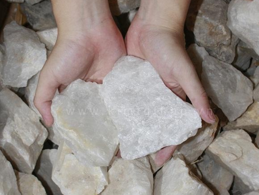 Cách sử dụng Đá Thạch Anh Vụn rải nền nhà đơn giản nhất ở HCM