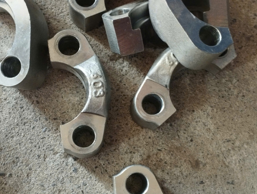 Móng kẹp bích hai nửa code 603