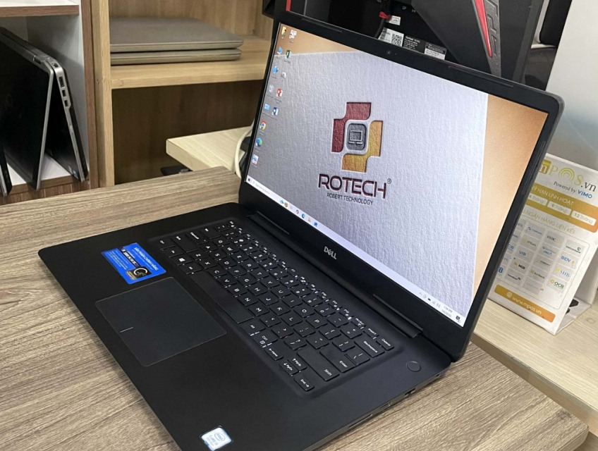 Dell 5581 i5-8265U 8GB SSD 240GB 15.6inch FHD