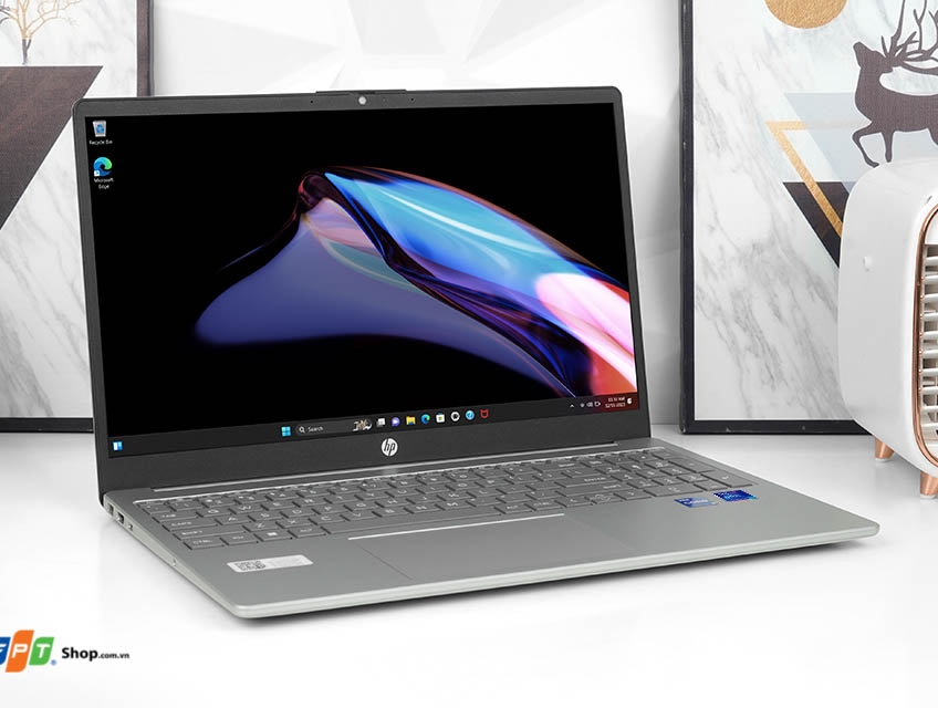 HP 15 -fd1060TU: Ultra 7 155H/16G/15.6in FHD IPS/đèn phím/còn BH 20th!