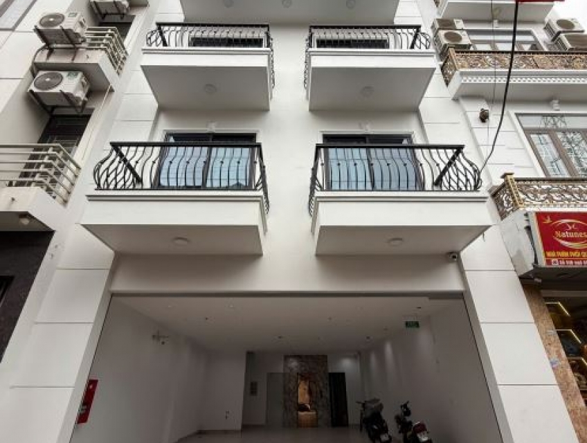 Cho thuê mặt bằng ngõ Tứ Liên, Tây Hồ, DT 60m2, ngõ 2 xe ô tô tránh