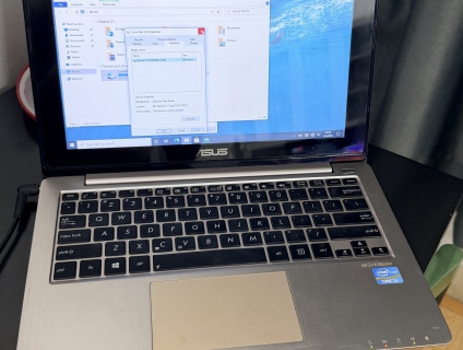 Cần bán ASUS VivoBook X202E – i3, 4GB, 500GB HDD, Cảm ứng