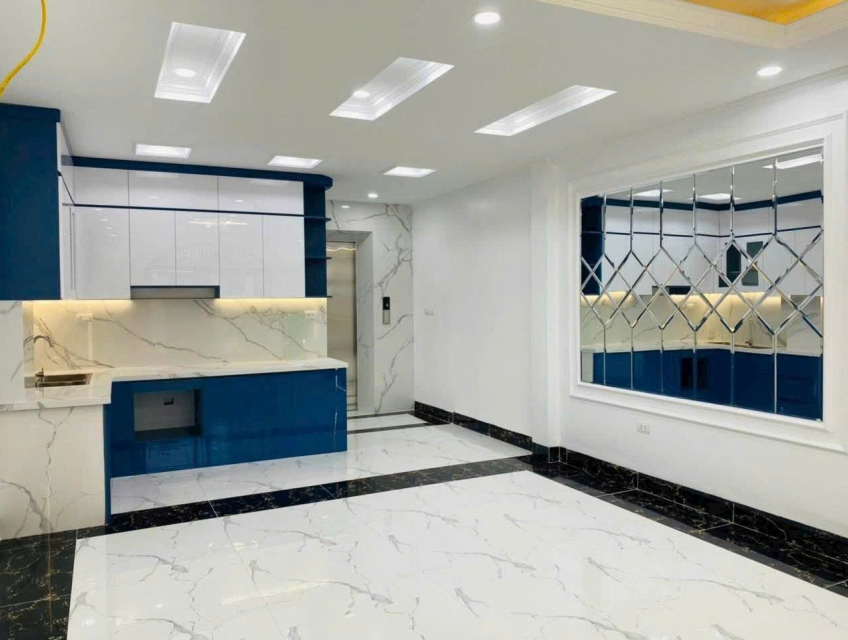 Chính chủ cho thuê nhà 6 tầng thông sàn