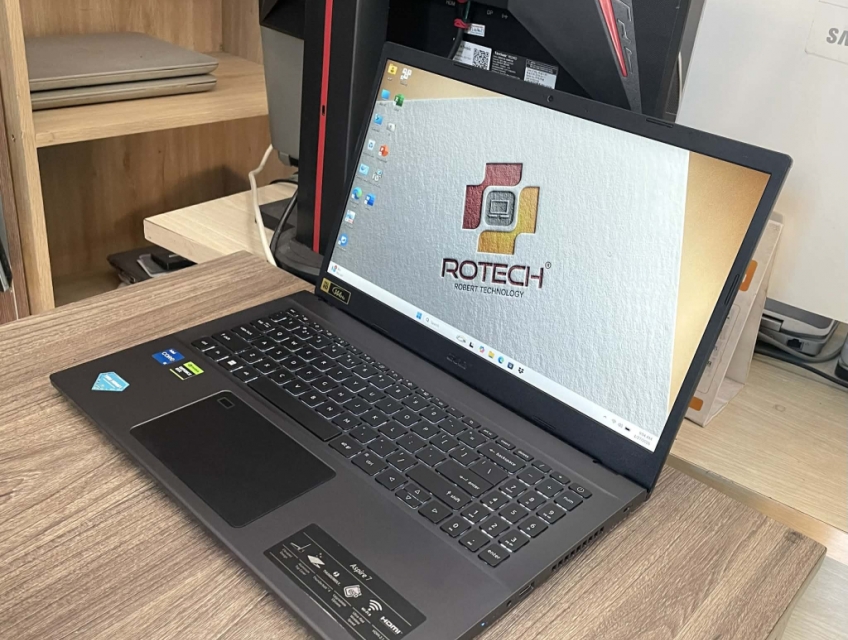 Acer Gaming Core i5-12450H 16GB 512GB VGA RTX 3050