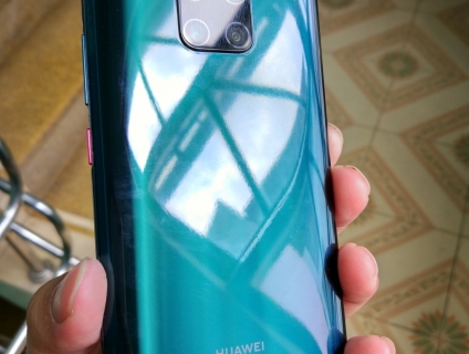 Huawei mate 20 pro (Xanh Ngọc) hàng chính hãng.. Fullbox