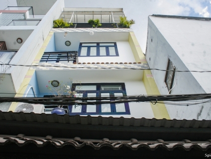 Cần Bán Gấp Nhà Đẹp - DT: 4x16m - 1 Trệt + 3 Lầu Rưỡi Đúc Kiên Cố