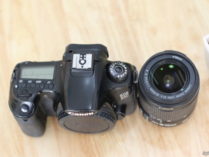 em bán máy canon 60d kèm lens 18-55 is ii.