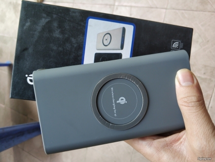 Pin dự phòng 10k mah có hỗ trợ sạc không dây