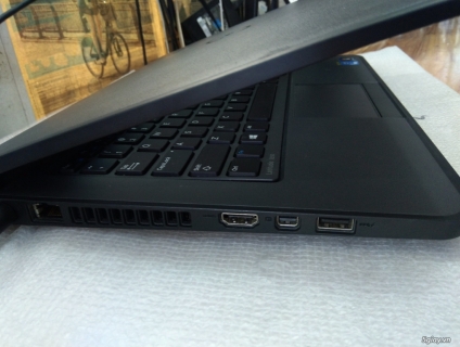 Laptop xách tay Mỷ , core i5 gen5 giá rẻ đầu năm