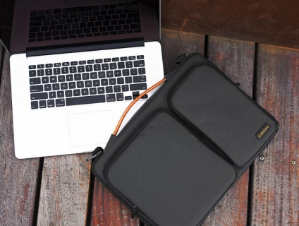 Túi đeo chống sốc TOMTOC (USA) 360* shoulder bags MACBOOK 13" giá tốt