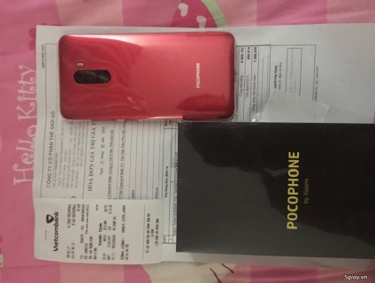 Cần bán POCophone màu đỏ mới mua 2 ngày hàng chính hãng