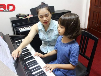 Khóa học piano cơ bản phù hợp với ai?