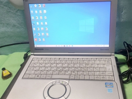 Laptop Panasonic CF-NX2 siêu nhẹ 1,2kg - đẹp long lanh xuất xắc !!!