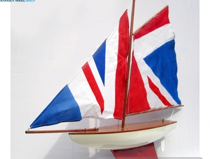 Thuyền Buồm POND YACHT