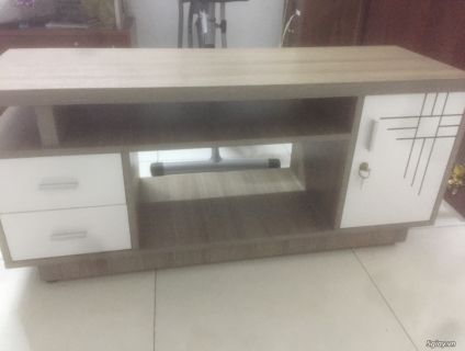Dư dùng bán tủ kệ tivi mới 99%, kiểu dáng đẹp, chắc chắn, giá rẻ