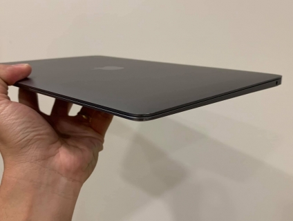 Cần bán: MRE82 macbookair 2018 98% zinall i5/ram8/ssd128