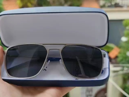 Kính Lacoste vuông xanh chính hãng săn sales tại Anh chống 100%UV