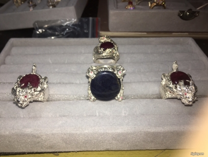 Nhẫn bạc ý  đá ruby - saphire - kim cương mossinate Mỹ tự nhiên