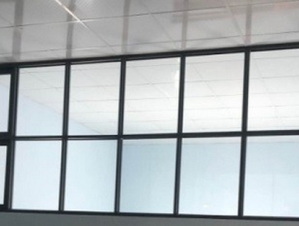 9 điều nên biết về vách ngăn bằng nhôm kính