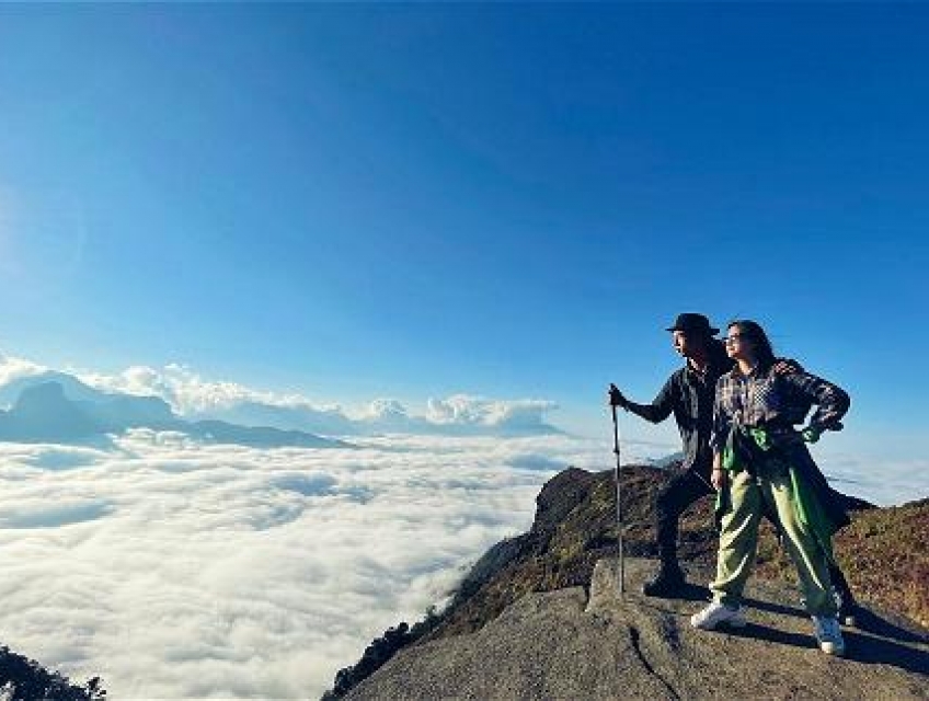 Trip trekking lên núi đầu năm