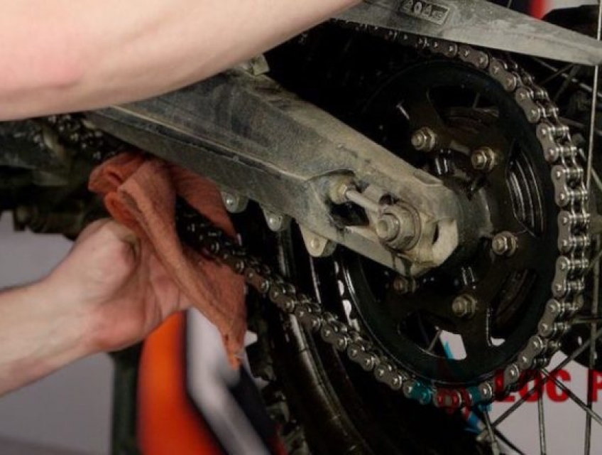 Muốn tiết kiệm chi phí bảo dưỡng xe máy, đừng bỏ qua 3 việc này