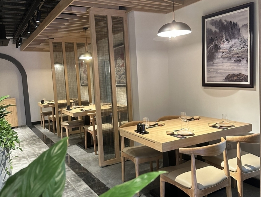 Cho em xin review nhà hàng Nhật Toshi Fusion 26 Trần Hưng Đạo