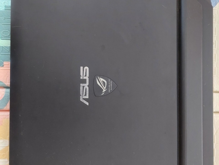 Cần Bán: Laptop cũ Asus G750jw => Đang xài tốt