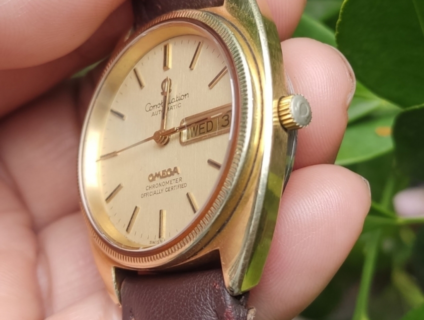 Đồng hồ omega tự động cần ra đi, chính hãng, lịch, auto