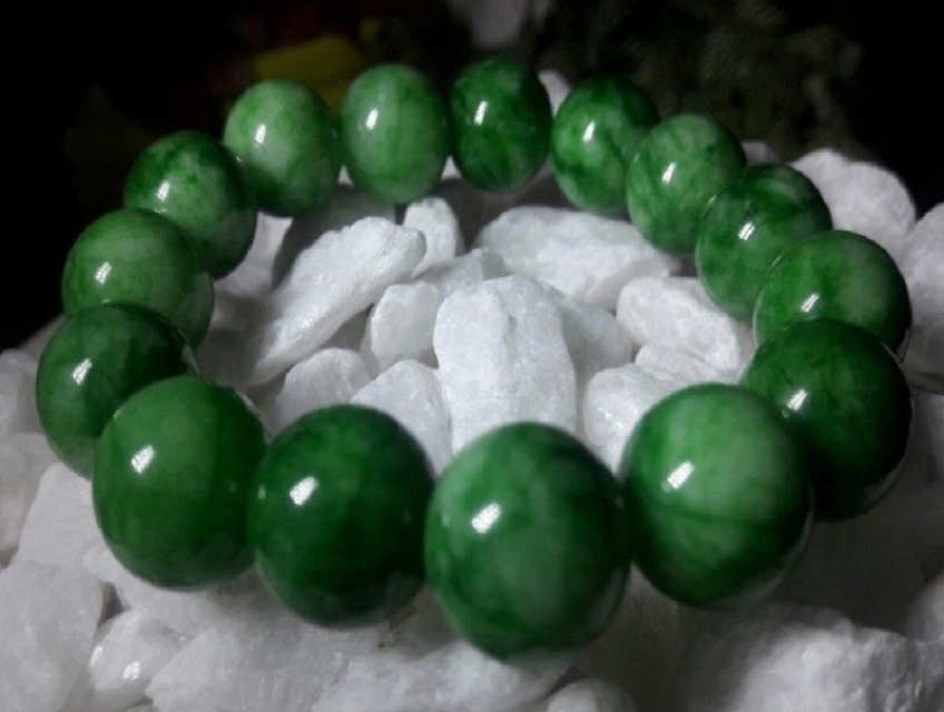 VÒNG TAY ĐÁ THẠCH ANH XANH MÓN QUÀ Ý NGHĨA DÀNH CHO NGƯỜI THÂN.