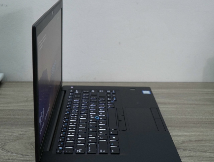 Laptop Dell Latitude 7480 i5 6300U/ 8GB/ SSD 256GB