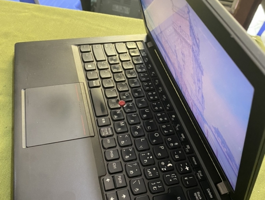Bán lenovo thinkpad x240 corei5 mọi chức năng ok