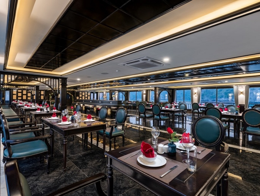 DU THUYỀN 5 SAO RITA LAN HẠ 2 NGÀY 1 ĐÊM