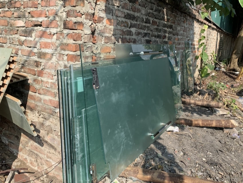 Vách Kính Cường Lực