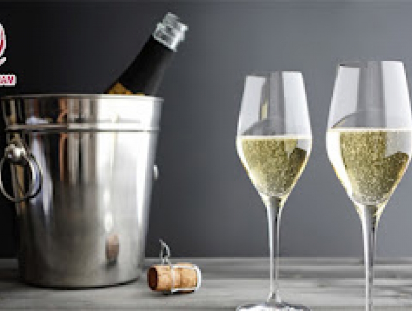 Tìm hiểu về rượu vang Champagne