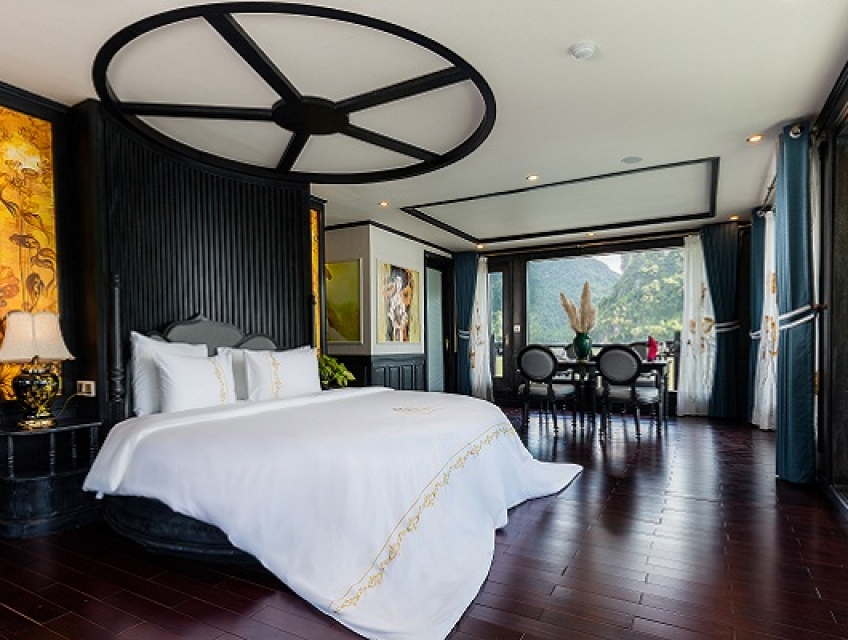 DU THUYỀN LA REGINA GRAND LAN HẠ 2 NGÀY 1 ĐÊM