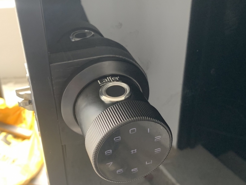 Khoá vân tay LAFFER B12