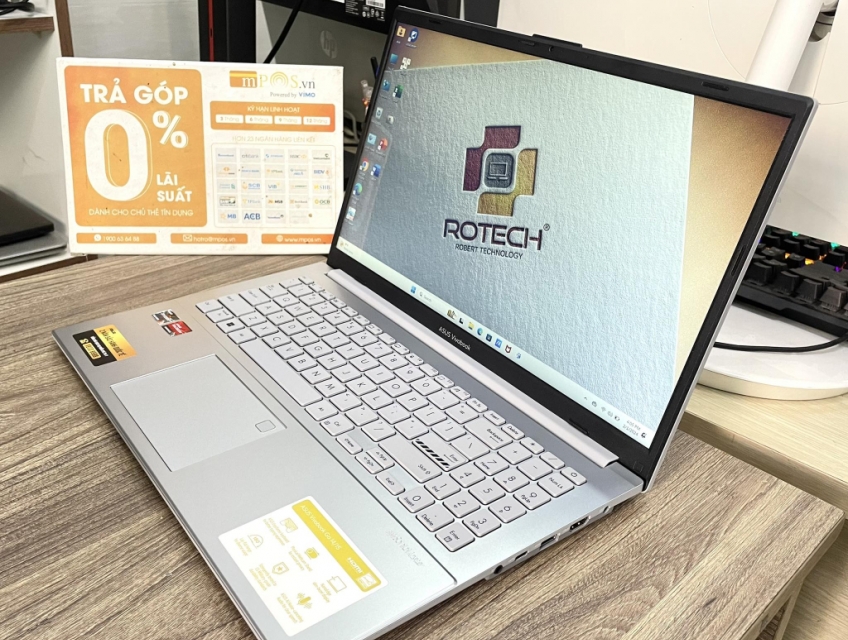 Asus E1504FA R3-7320U 8GB 256GB BH FPT 10-2026 99%