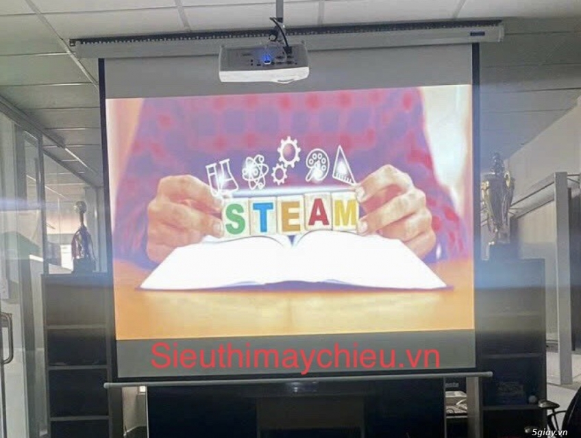 Mua bán máy chiếu Hà Nội cũ xịn giá rẻ