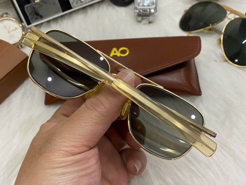 Cần bán kính cơn mỹ bọc vàng đời 1950 bọc vàng 12kf chính hãng còn đẹp