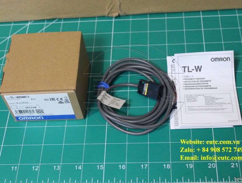 Cảm biến tiệm cận Omron