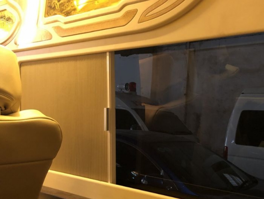 Rèm Tổ Ong Cửa Kính Xe Khách Cách Nhiệt Hiệu Quả- Miễn Phí Lắp Đặt