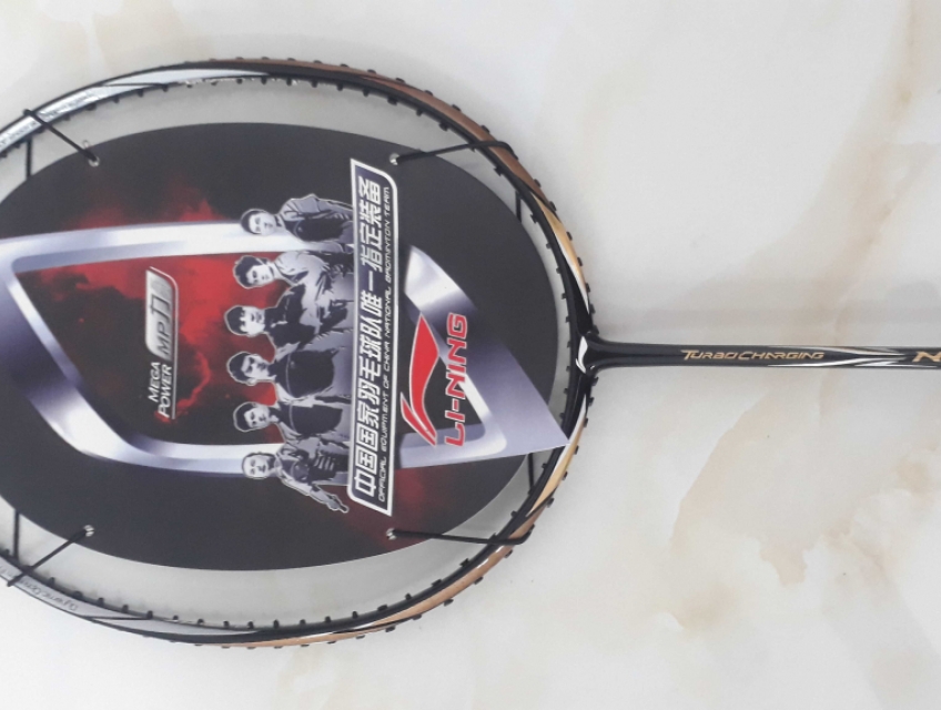 VỢT CẦU LÔNG Li Ning N9 TURAO CHARGING
