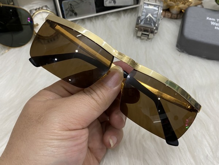 Kính cổ lammy pháp bản to mạ vàng 14k chính hãng còn đẹp giá rẻ