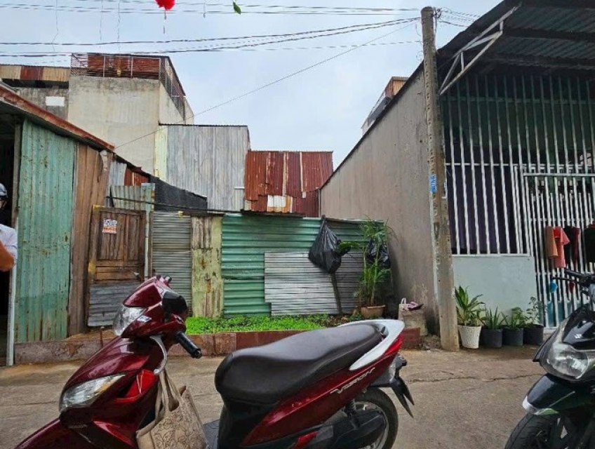 NhaTotVinhLoc.Com - Bán ĐấtVĩnh Lộc A, lọt khe, Lê Thị Ngay ấp 1