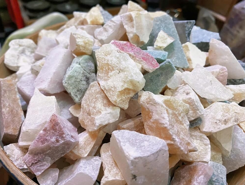 Mua Thạch Anh Vụn đầu năm cho gia đạo ấm êm, sung túc