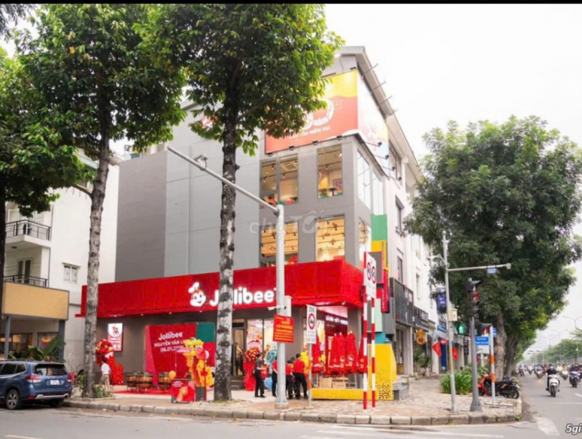 JOLLIBEE Tuyển Nhân viên bếp, Thu ngân, Phục vụ tại Q2
