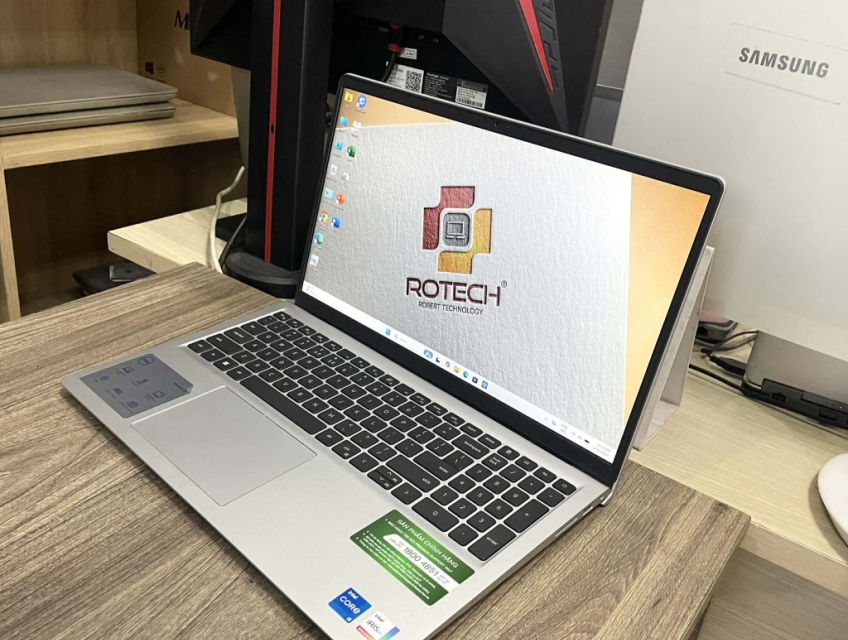 Dell Inspiron 3530 i5-1334U 16GB 512GB BH 10/2026